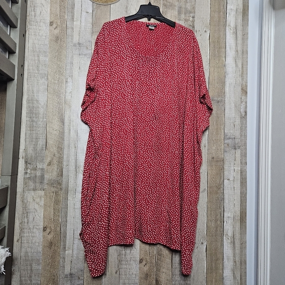 Maggie B Pullover Oversized Red Polka Dot 3/4 Sleeve Tunic With Pockets One Size - Picture 1 of 12